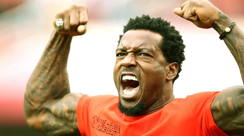 Is Patrick Willis Married? His Bio, Age, Wife, Family, Engaged and Facts