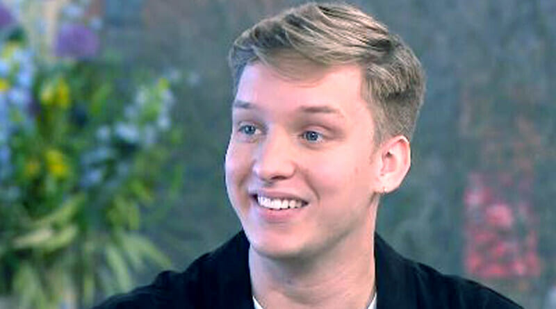 Get the answer to "Is George Ezra married?" including his biography, birthday, age, spouse, parents, family life, career, body measurements, net worth and so on.