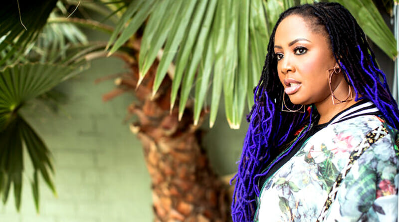 Is Lalah Hathaway Married? Her Bio, Age, Husband, Partner, Father, Family and Net worth