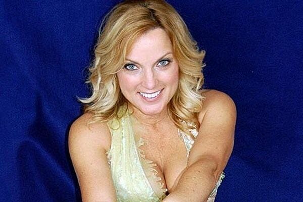 Is Rhonda Vincent Married Her Bio Age Husband Home and Net worth