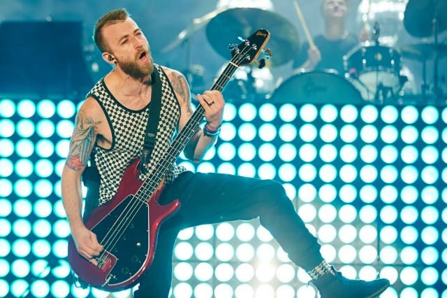 Is Jeremy Davis Married His Bio Age Wife Net worth and Height