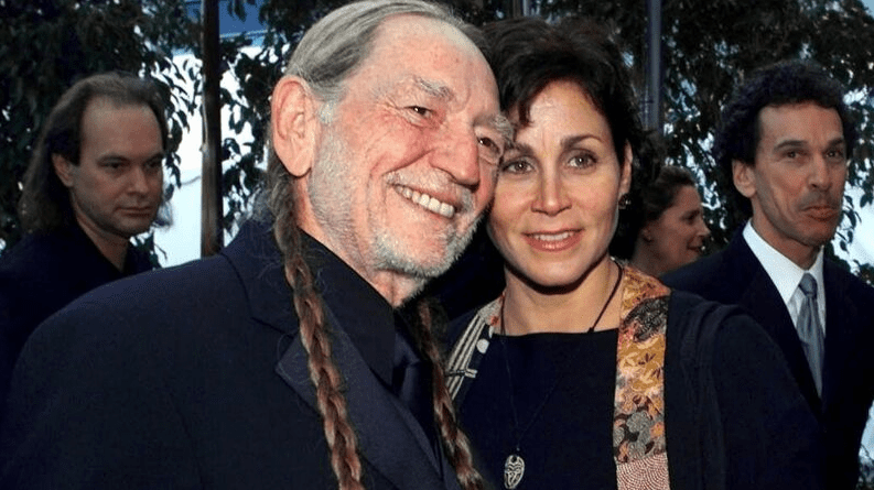 Is Annie D'Angelo Married? Her Bio, Age, Husband and Net worth ...