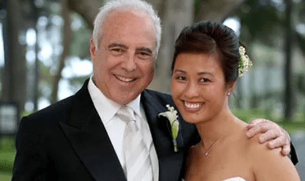 Jeffrey Lurie and his wife