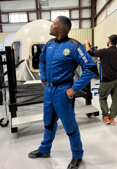 Michael Strahan in Astronaut Suit