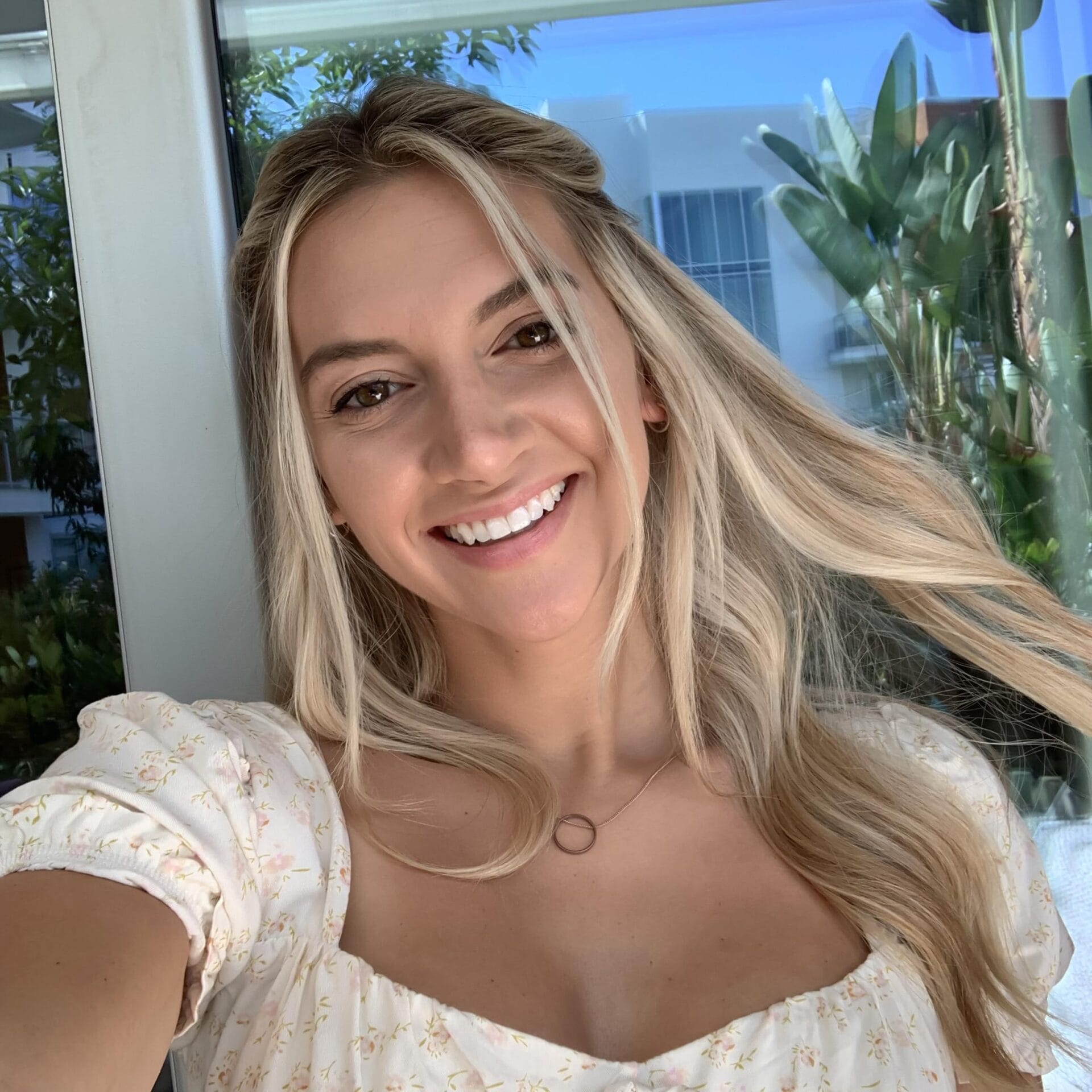 THE EDITORIAL: Allison Kuch Deep-Dive Bio, Relationship Timeline & Creator Wealth 4 allison kuch 73927