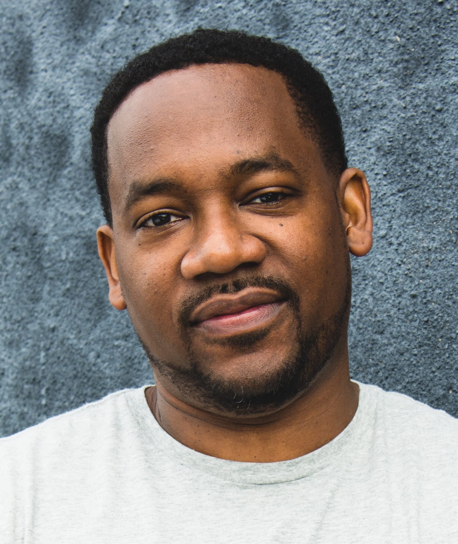 EXCLUSIVE DEEP-DIVE: Julien Saunders Deep-Dive Bio, Relationship Timeline & Creator Wealth 8 julien saunders 13984